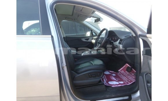 Buy Import Audi Q7 Other Car in Import - Dubai in Dhufar Buy Import Audi Q7 Other Car in Import - Dubai in Dhufar
