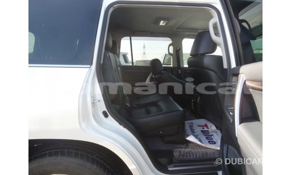 Buy Import Toyota Land Cruiser White Car in Import - Dubai in Dhufar Buy Import Toyota Land Cruiser White Car in Import - Dubai in Dhufar