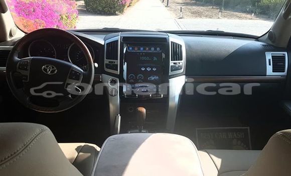 Buy Used Toyota Land Cruiser Beige Car in Muscat in Masqat Buy Used Toyota Land Cruiser Beige Car in Muscat in Masqat