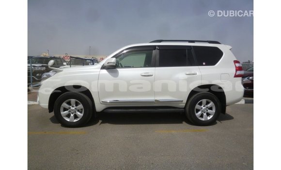 Buy Import Toyota Prado White Car in Import - Dubai in Dhufar Buy Import Toyota Prado White Car in Import - Dubai in Dhufar
