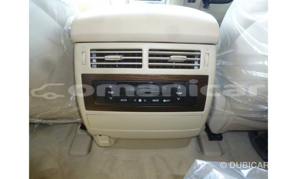 Buy Import Toyota Land Cruiser White Car in Import - Dubai in Dhufar Buy Import Toyota Land Cruiser White Car in Import - Dubai in Dhufar