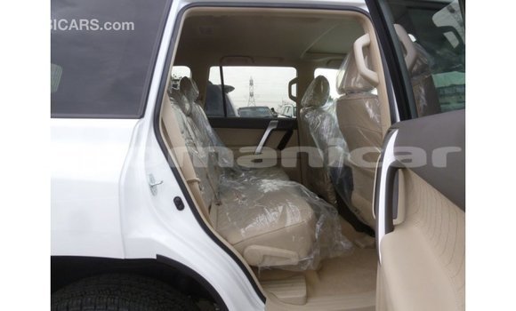 Buy Import Toyota Prado White Car in Import - Dubai in Dhufar Buy Import Toyota Prado White Car in Import - Dubai in Dhufar