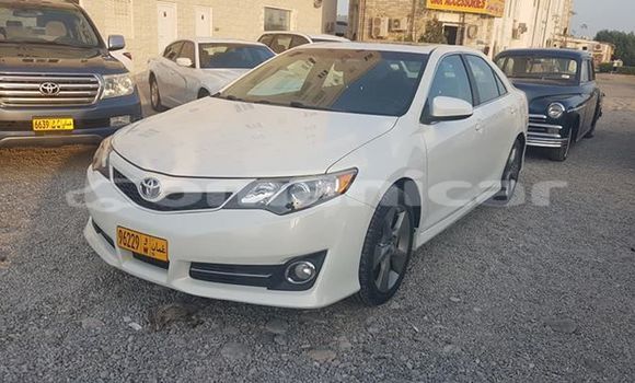 Buy Used Toyota Camry White Car in Muscat in Masqat Buy Used Toyota Camry White Car in Muscat in Masqat
