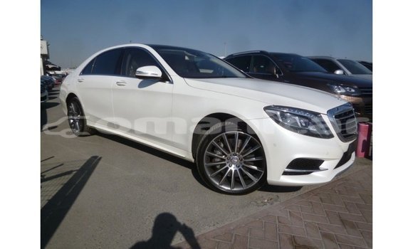 Buy Import Mercedes-Benz 190 White Car in Import - Dubai in Dhufar Buy Import Mercedes-Benz 190 White Car in Import - Dubai in Dhufar