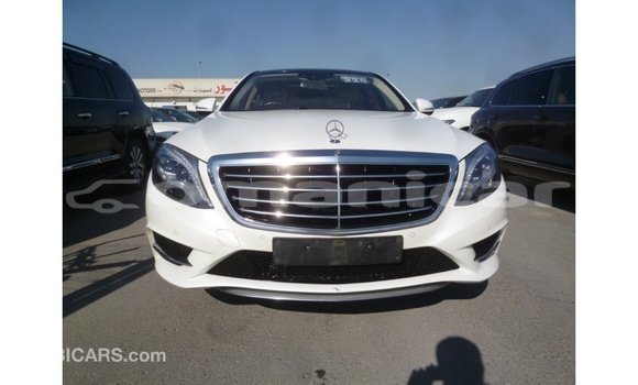 Buy Import Mercedes-Benz 190 White Car in Import - Dubai in Dhufar Buy Import Mercedes-Benz 190 White Car in Import - Dubai in Dhufar