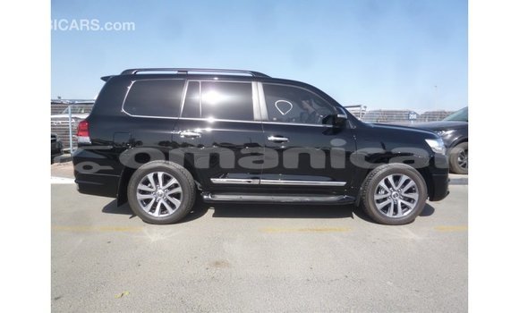 Buy Import Toyota Land Cruiser Black Car in Import - Dubai in Dhufar Buy Import Toyota Land Cruiser Black Car in Import - Dubai in Dhufar