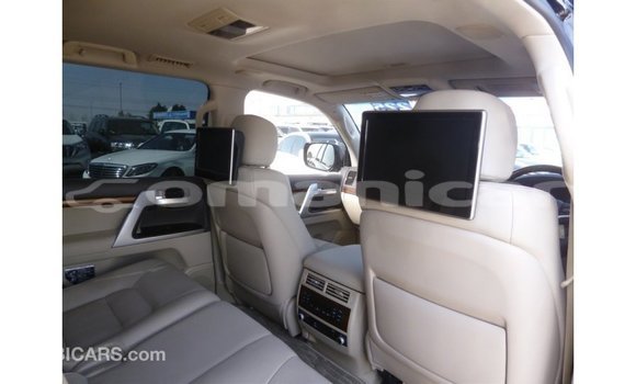Buy Import Toyota Land Cruiser Black Car in Import - Dubai in Dhufar Buy Import Toyota Land Cruiser Black Car in Import - Dubai in Dhufar