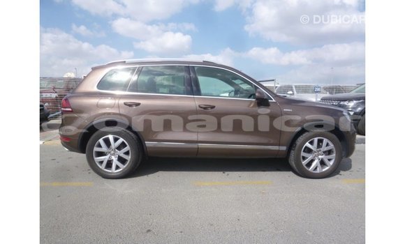 Buy Import Volkswagen Touareg Brown Car in Import - Dubai in Dhufar Buy Import Volkswagen Touareg Brown Car in Import - Dubai in Dhufar