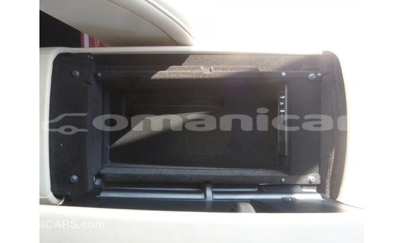 Buy Import Mercedes-Benz 190 Blue Car in Import - Dubai in Dhufar Buy Import Mercedes-Benz 190 Blue Car in Import - Dubai in Dhufar