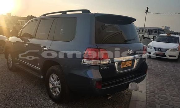 Buy Used Toyota Land Cruiser Blue Car in Muscat in Masqat Buy Used Toyota Land Cruiser Blue Car in Muscat in Masqat