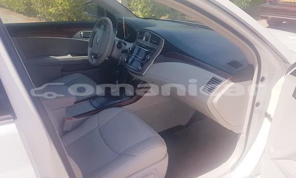 Buy Used Toyota Camry White Car in Muscat in Masqat Buy Used Toyota Camry White Car in Muscat in Masqat