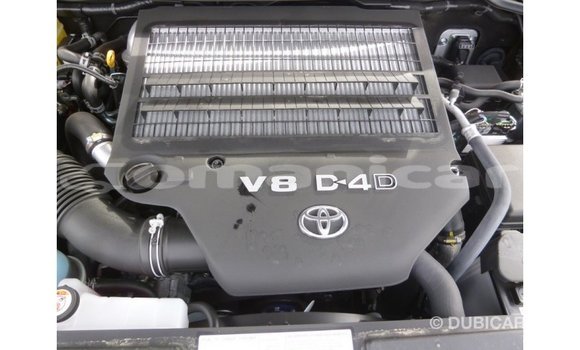 Buy Import Toyota Land Cruiser Black Car in Import - Dubai in Dhufar Buy Import Toyota Land Cruiser Black Car in Import - Dubai in Dhufar