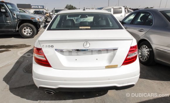 Buy Import Mercedes-Benz 200 White Car in Import - Dubai in Dhufar Buy Import Mercedes-Benz 200 White Car in Import - Dubai in Dhufar
