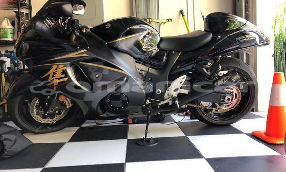 Buy Used Suzuki HAYABUSA Silver Bike in Muscat in Masqat Buy Used Suzuki HAYABUSA Silver Bike in Muscat in Masqat
