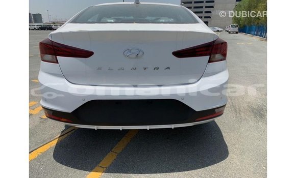 Buy Import Hyundai Elantra White Car in Import - Dubai in Dhufar Buy Import Hyundai Elantra White Car in Import - Dubai in Dhufar