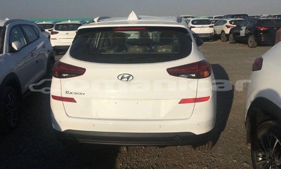Buy Import Hyundai Tucson White Car in Import - Dubai in Dhufar Buy Import Hyundai Tucson White Car in Import - Dubai in Dhufar