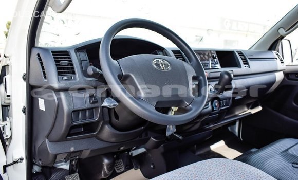 Buy Import Toyota Hiace White Car in Import - Dubai in Dhufar Buy Import Toyota Hiace White Car in Import - Dubai in Dhufar