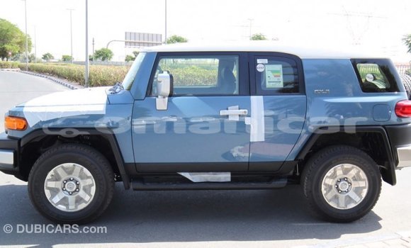 Buy Import Toyota FJ Cruiser Blue Car in Import - Dubai in Dhufar Buy Import Toyota FJ Cruiser Blue Car in Import - Dubai in Dhufar