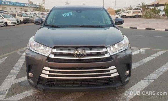 Buy Import Toyota Highlander Other Car in Import - Dubai in Dhufar Buy Import Toyota Highlander Other Car in Import - Dubai in Dhufar