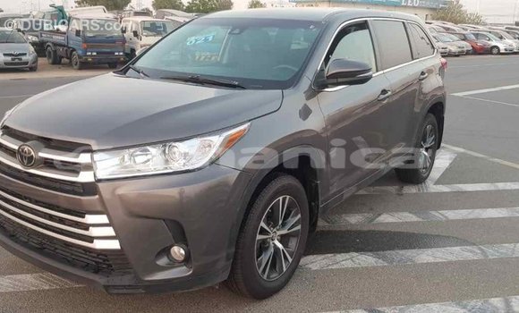 Buy Import Toyota Highlander Other Car in Import - Dubai in Dhufar Buy Import Toyota Highlander Other Car in Import - Dubai in Dhufar