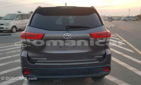Buy Import Toyota Highlander Other Car in Import - Dubai in Dhufar Buy Import Toyota Highlander Other Car in Import - Dubai in Dhufar