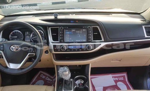 Buy Import Toyota Highlander Blue Car in Import - Dubai in Dhufar Buy Import Toyota Highlander Blue Car in Import - Dubai in Dhufar