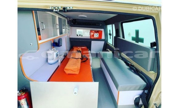 Buy Import Toyota Land Cruiser White Car in Import - Dubai in Dhufar Buy Import Toyota Land Cruiser White Car in Import - Dubai in Dhufar