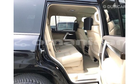 Buy Import Toyota Land Cruiser Black Car in Import - Dubai in Dhufar Buy Import Toyota Land Cruiser Black Car in Import - Dubai in Dhufar