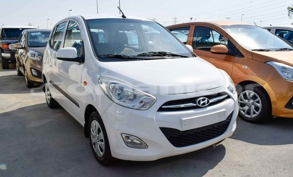Buy Import Hyundai i10 White Car in Import - Dubai in Dhufar Buy Import Hyundai i10 White Car in Import - Dubai in Dhufar
