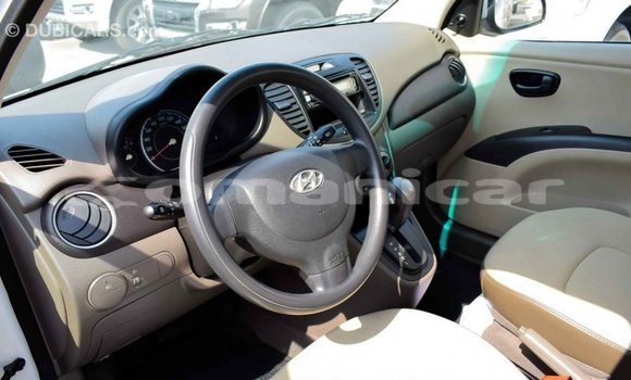 Buy Import Hyundai i10 White Car in Import - Dubai in Dhufar Buy Import Hyundai i10 White Car in Import - Dubai in Dhufar