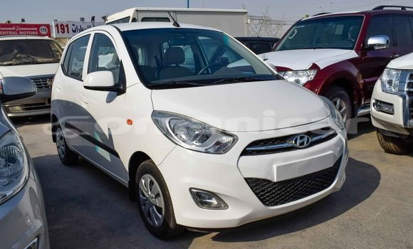 Buy Import Hyundai i10 White Car in Import - Dubai in Dhufar Buy Import Hyundai i10 White Car in Import - Dubai in Dhufar