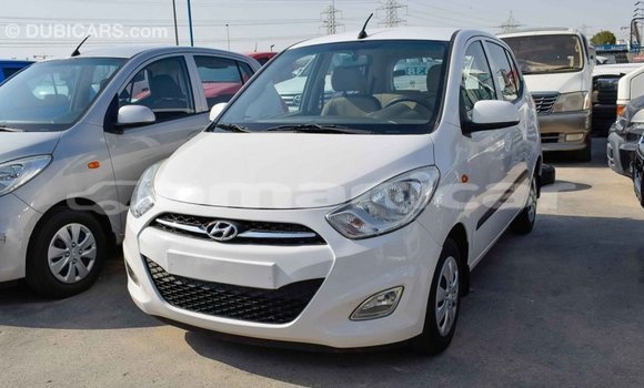 Buy Import Hyundai i10 White Car in Import - Dubai in Dhufar Buy Import Hyundai i10 White Car in Import - Dubai in Dhufar