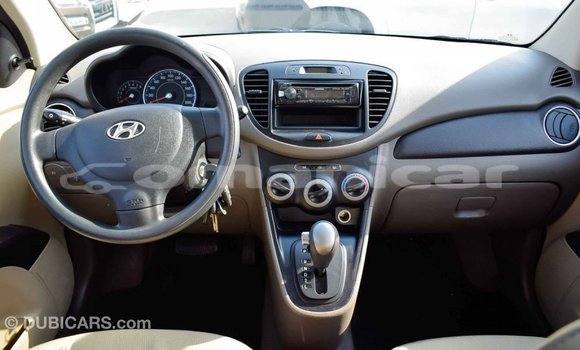 Buy Import Hyundai i10 White Car in Import - Dubai in Dhufar Buy Import Hyundai i10 White Car in Import - Dubai in Dhufar