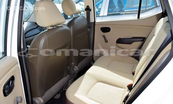 Buy Import Hyundai i10 White Car in Import - Dubai in Dhufar Buy Import Hyundai i10 White Car in Import - Dubai in Dhufar
