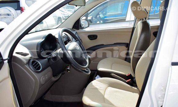 Buy Import Hyundai i10 White Car in Import - Dubai in Dhufar Buy Import Hyundai i10 White Car in Import - Dubai in Dhufar