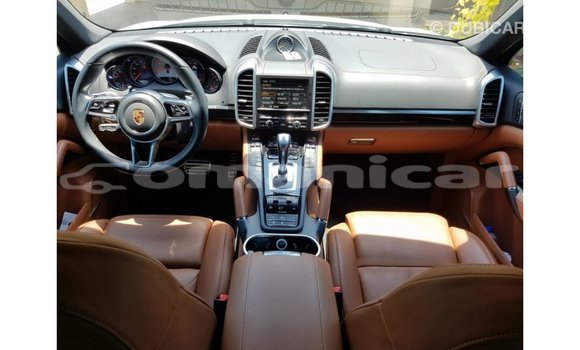 Buy Import Porsche Cayenne White Car in Import - Dubai in Dhufar Buy Import Porsche Cayenne White Car in Import - Dubai in Dhufar