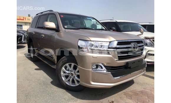 Buy Import Toyota Land Cruiser Other Car in Import - Dubai in Dhufar Buy Import Toyota Land Cruiser Other Car in Import - Dubai in Dhufar
