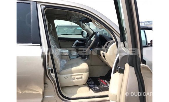 Buy Import Toyota Land Cruiser Other Car in Import - Dubai in Dhufar Buy Import Toyota Land Cruiser Other Car in Import - Dubai in Dhufar