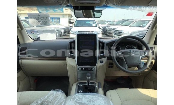 Buy Import Toyota Land Cruiser Other Car in Import - Dubai in Dhufar Buy Import Toyota Land Cruiser Other Car in Import - Dubai in Dhufar